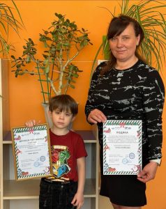 Photo 5339541108494636497 Y